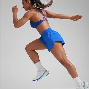 CRZ YOGA Feathery-Fit Soft Lined Mid Rise Short 4''